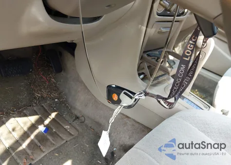 1999 Toyota Corolla Ce из США, поврежденный, VIN 2T1BR12E6XC134802